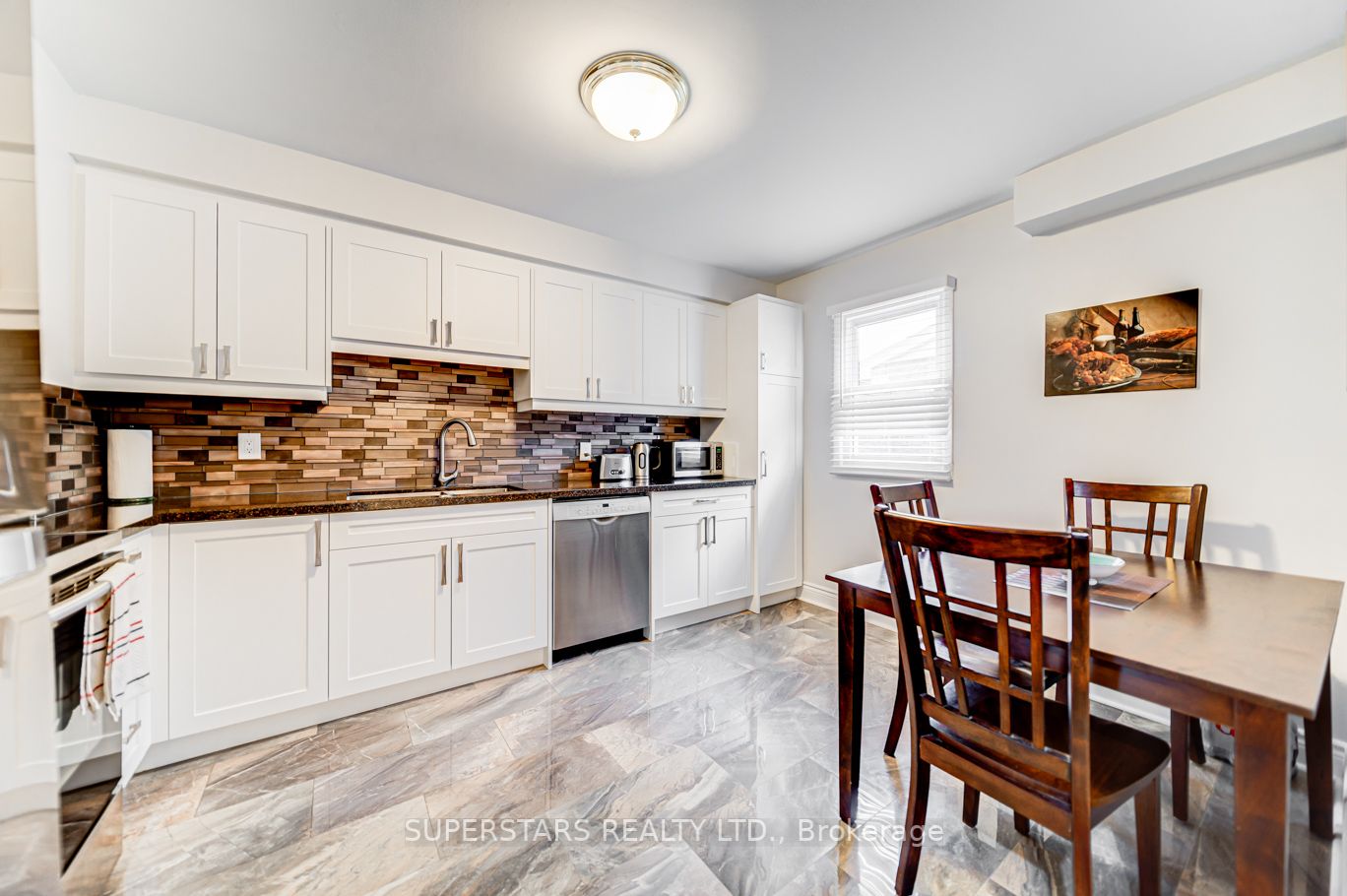 Listing E6049156 - Large Photo # 7