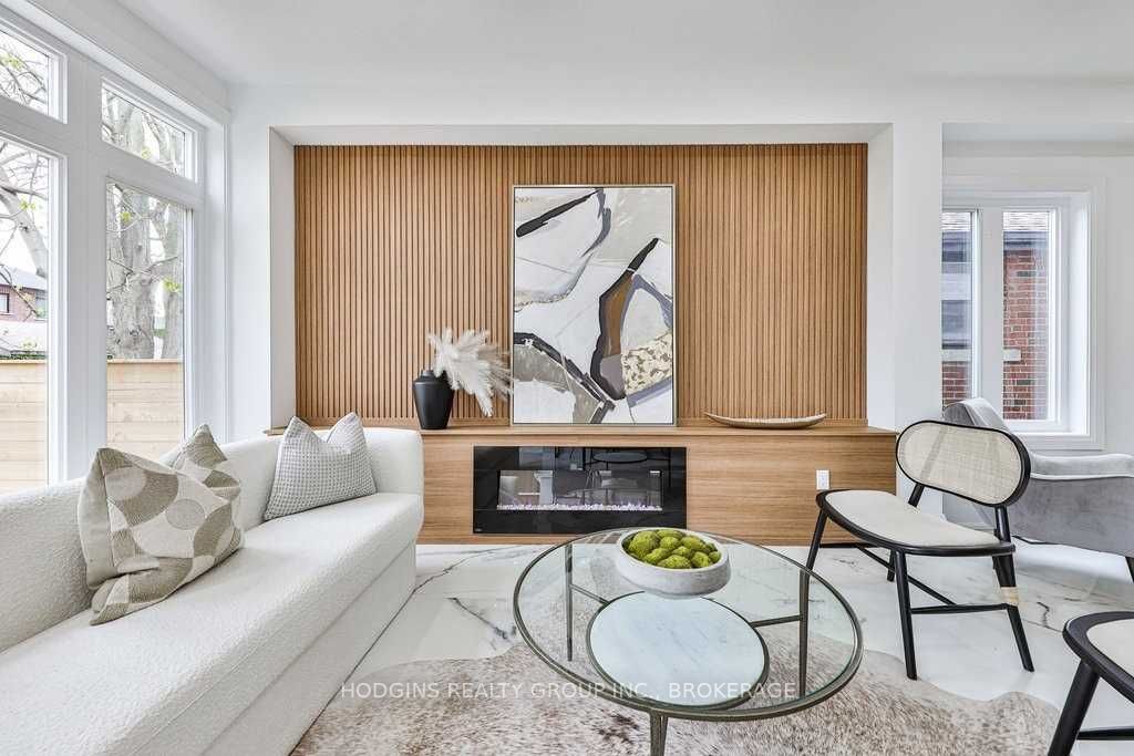 83 Kalmar Ave