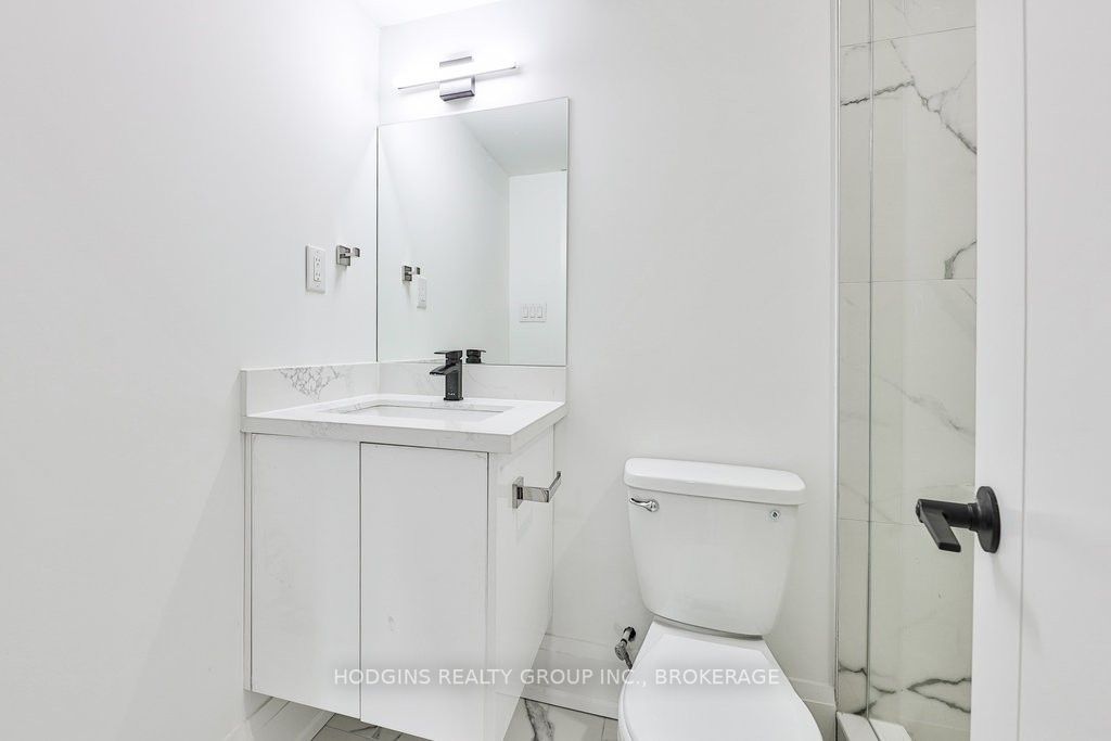 83 Kalmar Ave