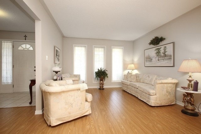 41 Padfield Dr