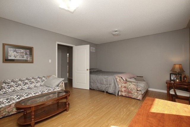 41 Padfield Dr