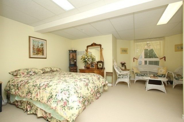 41 Padfield Dr