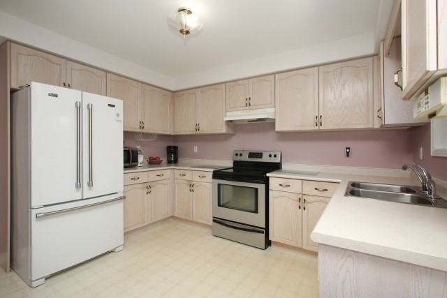 41 Padfield Dr