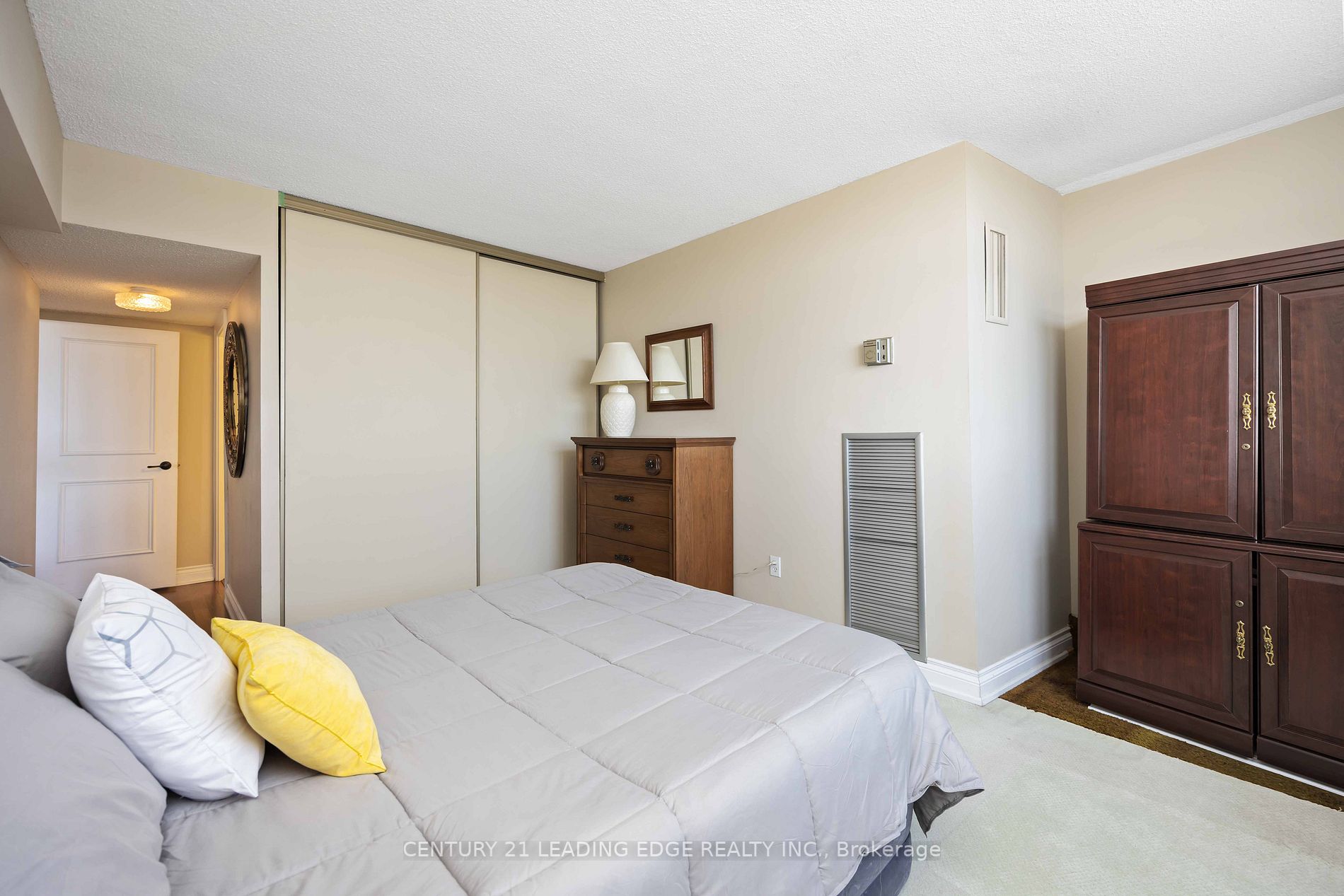 Listing E6049912 - Large Photo # 21