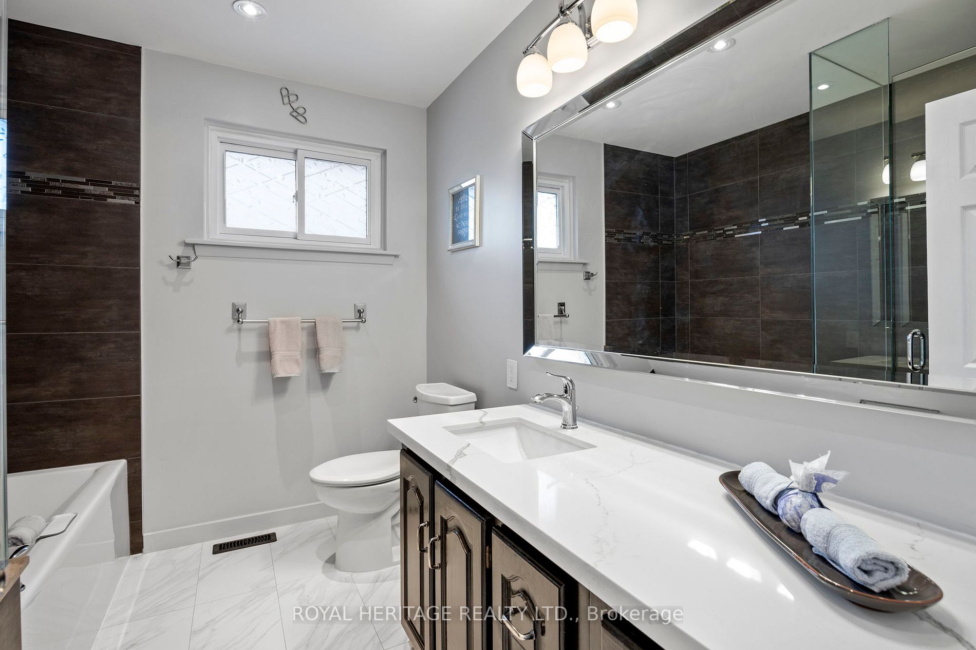 Listing E6050668 - Large Photo # 11