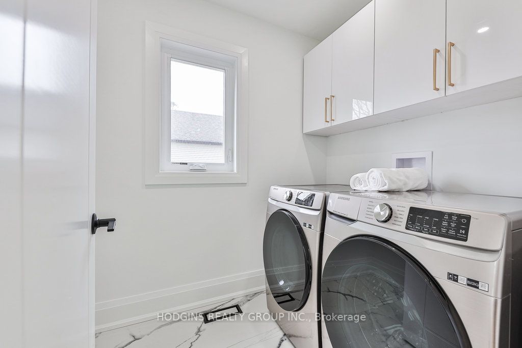 83 Kalmar Ave
