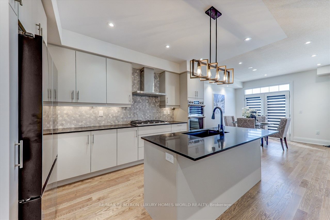 9 Floodgate Rd