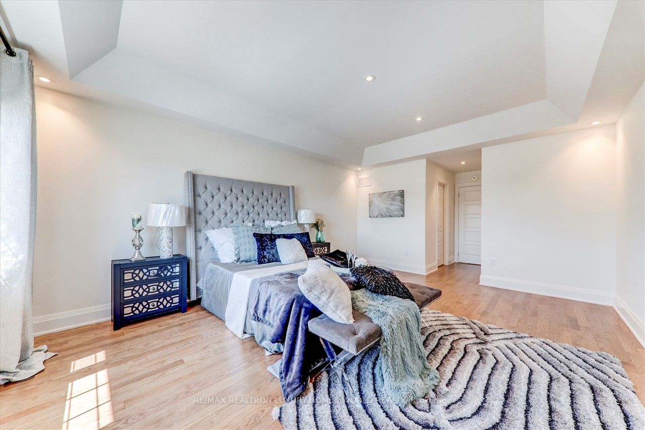 9 Floodgate Rd