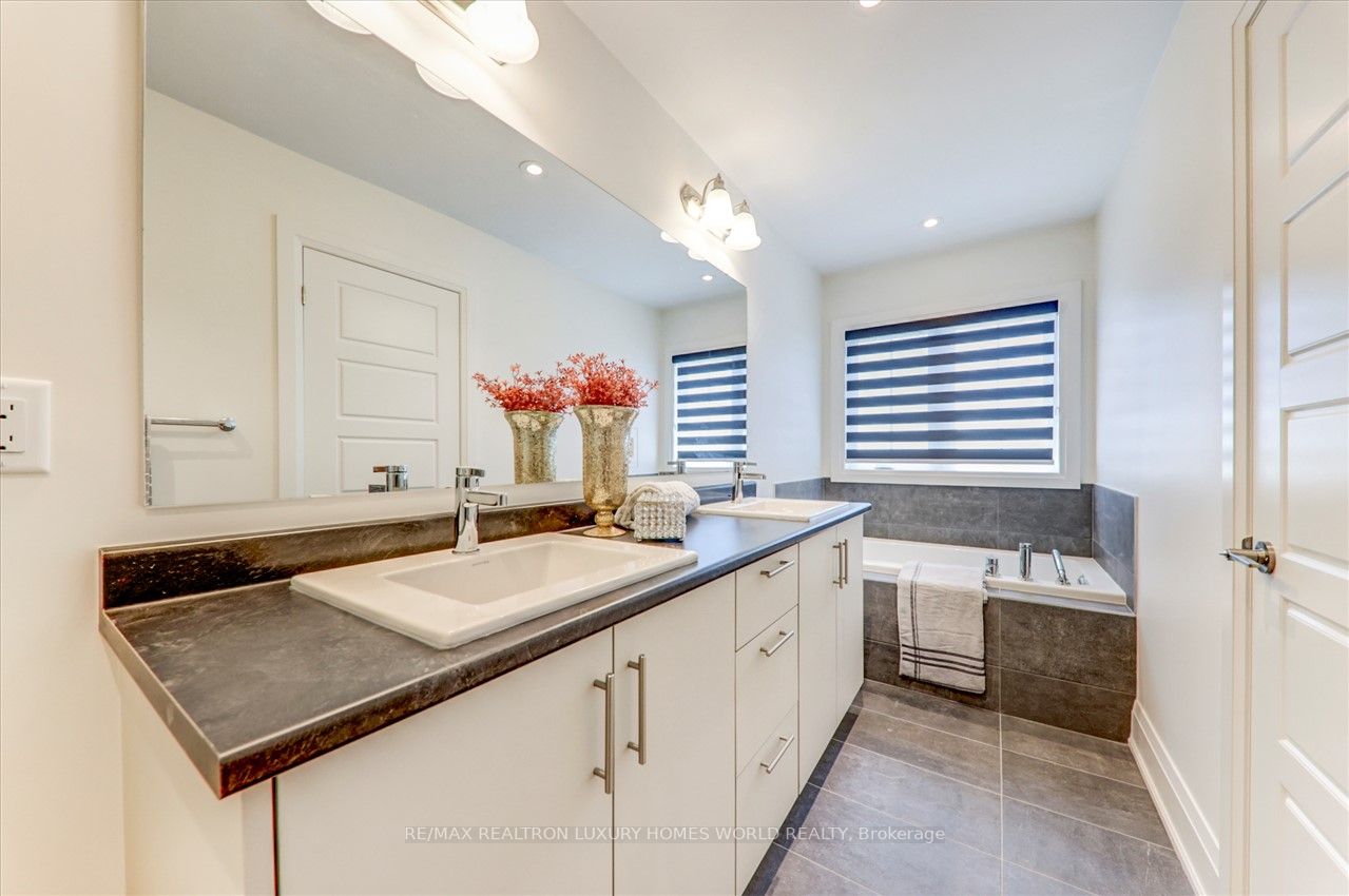 9 Floodgate Rd