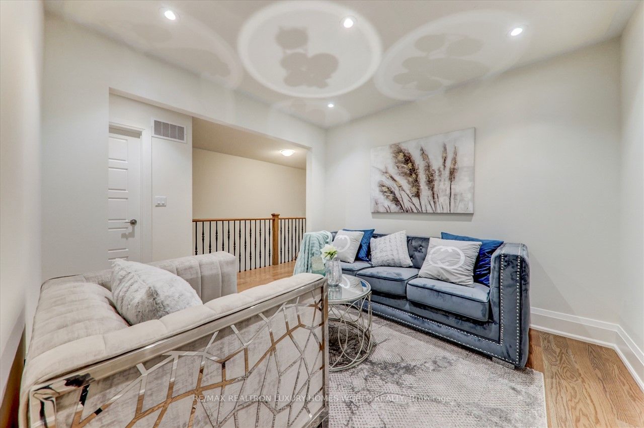 9 Floodgate Rd