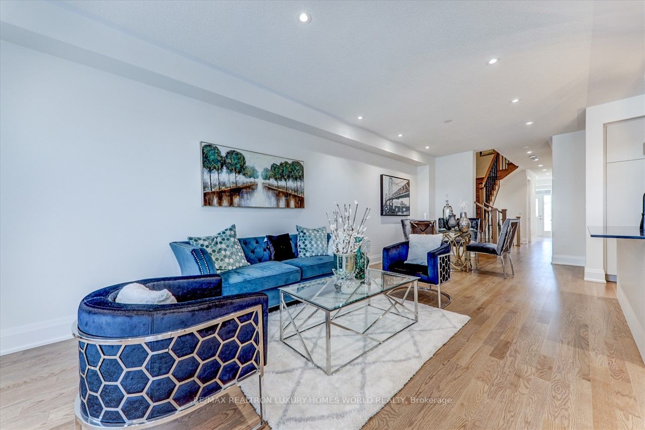 9 Floodgate Rd