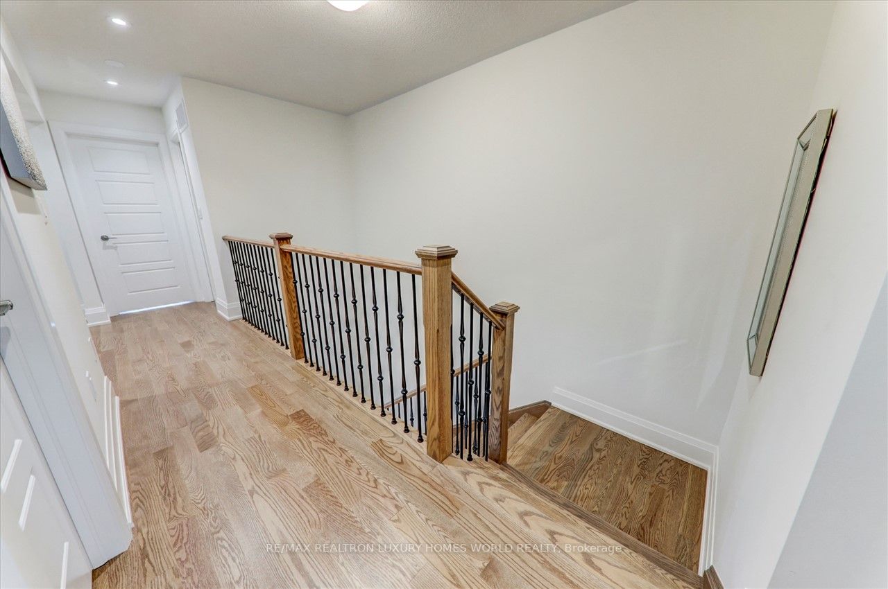 9 Floodgate Rd