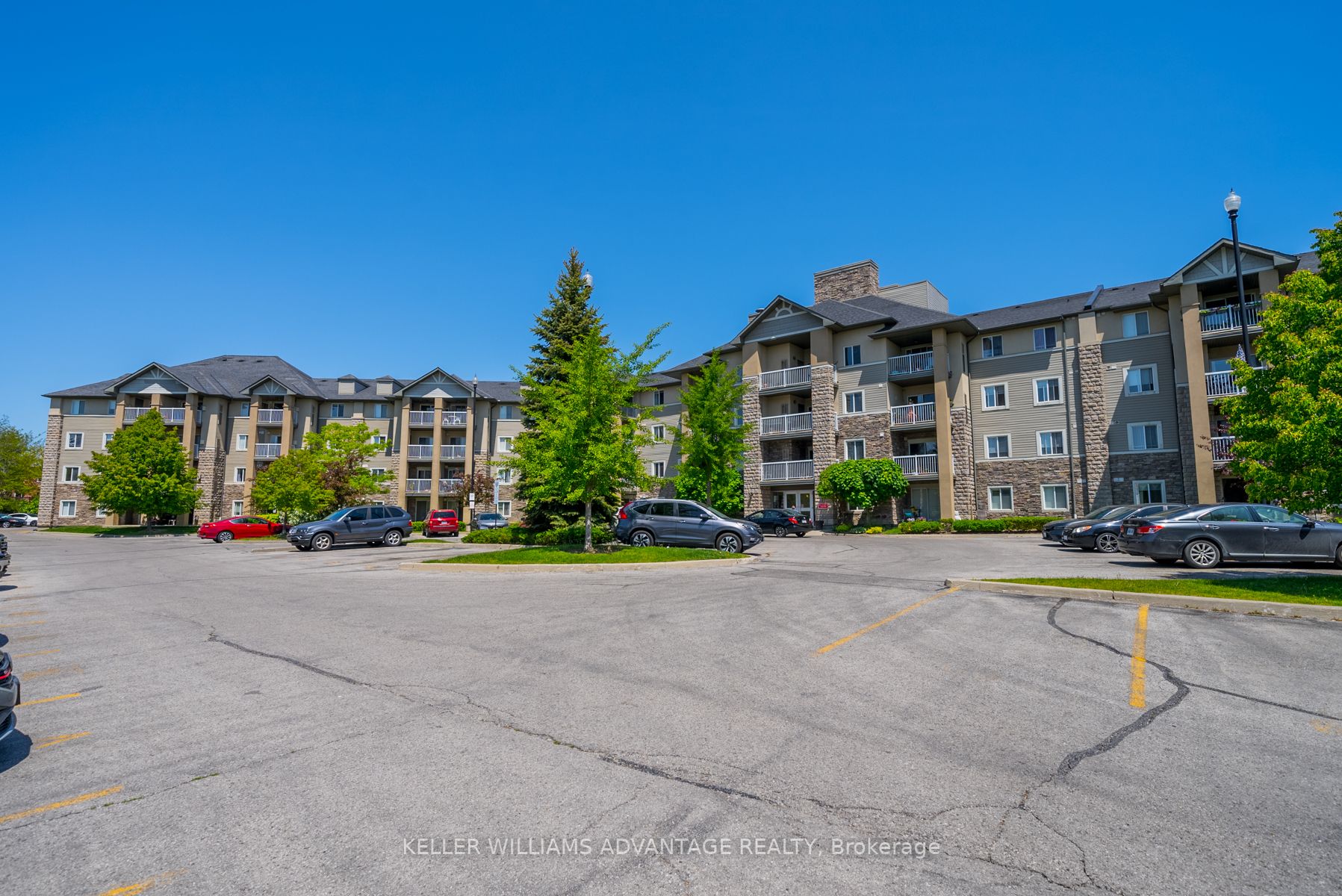 684 Warden Avenue #305