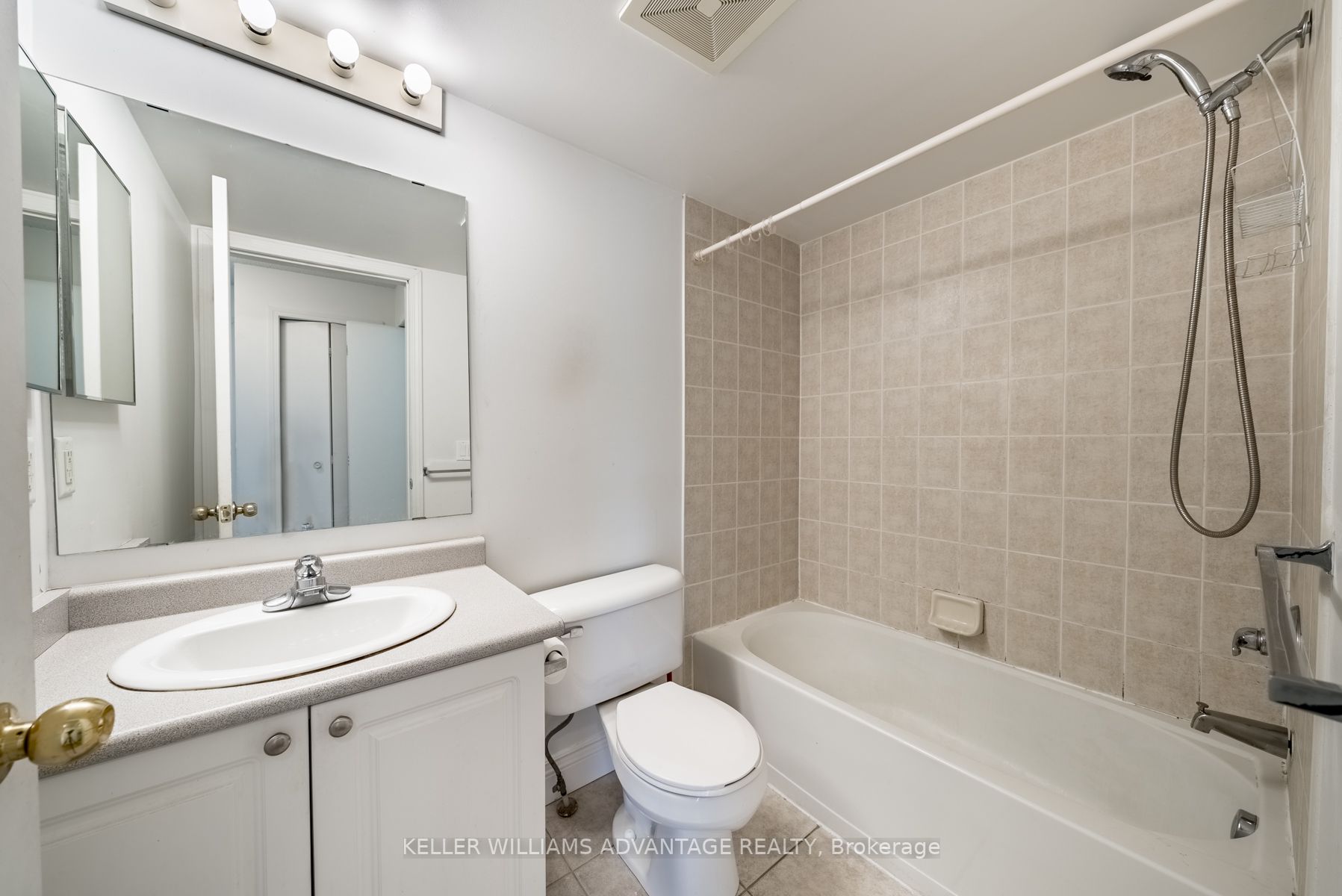 684 Warden Avenue #305