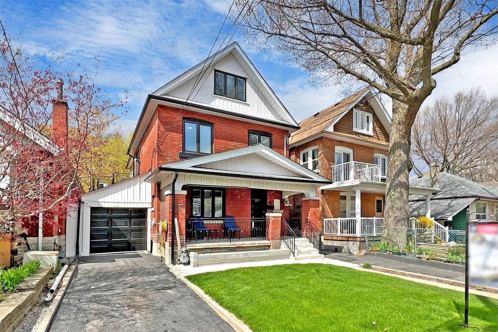 86 Oak Park Avenue