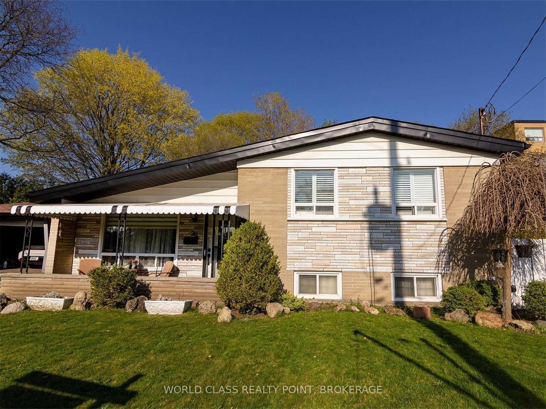 20 Benadair Crt