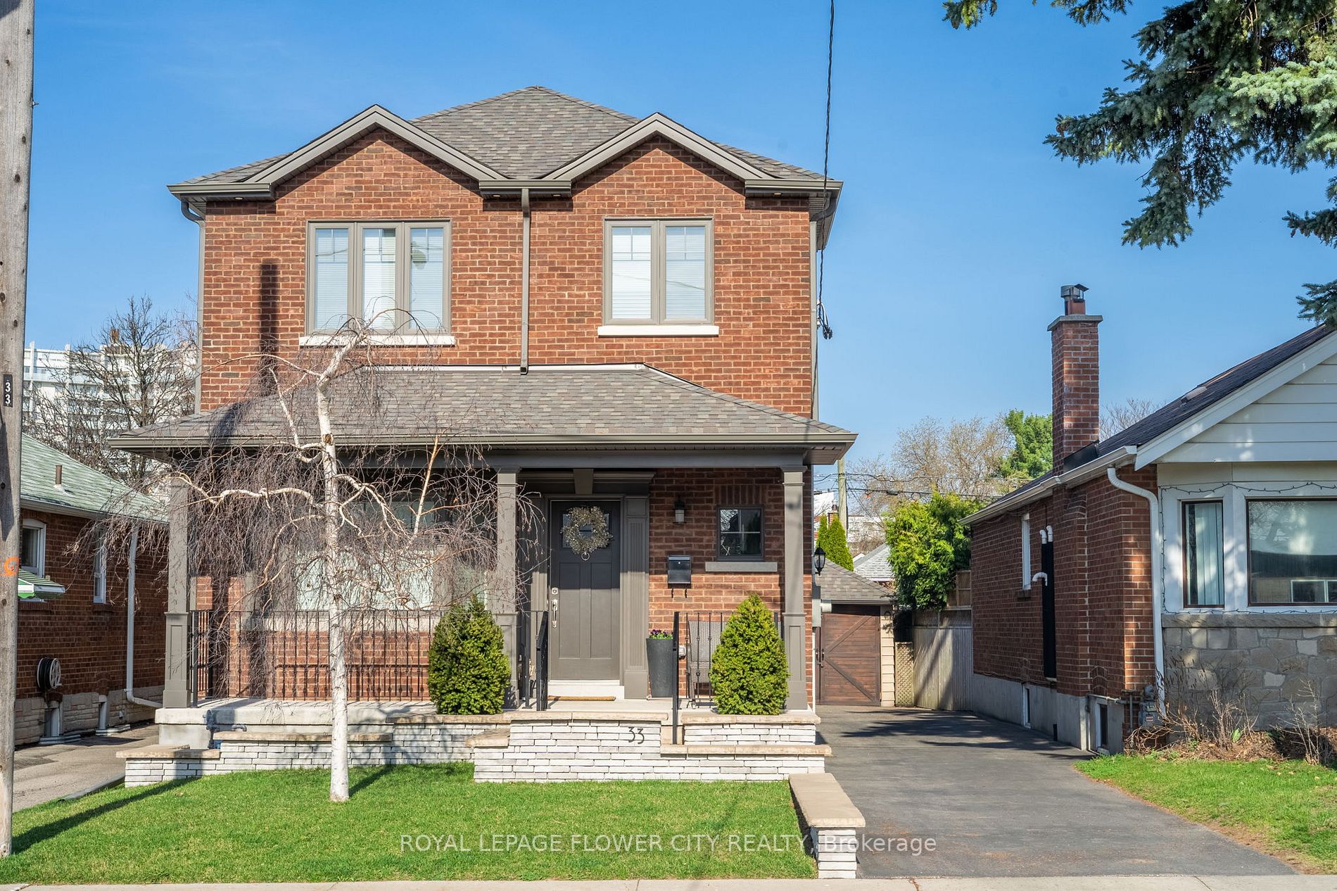 33 Norlong Boulevard