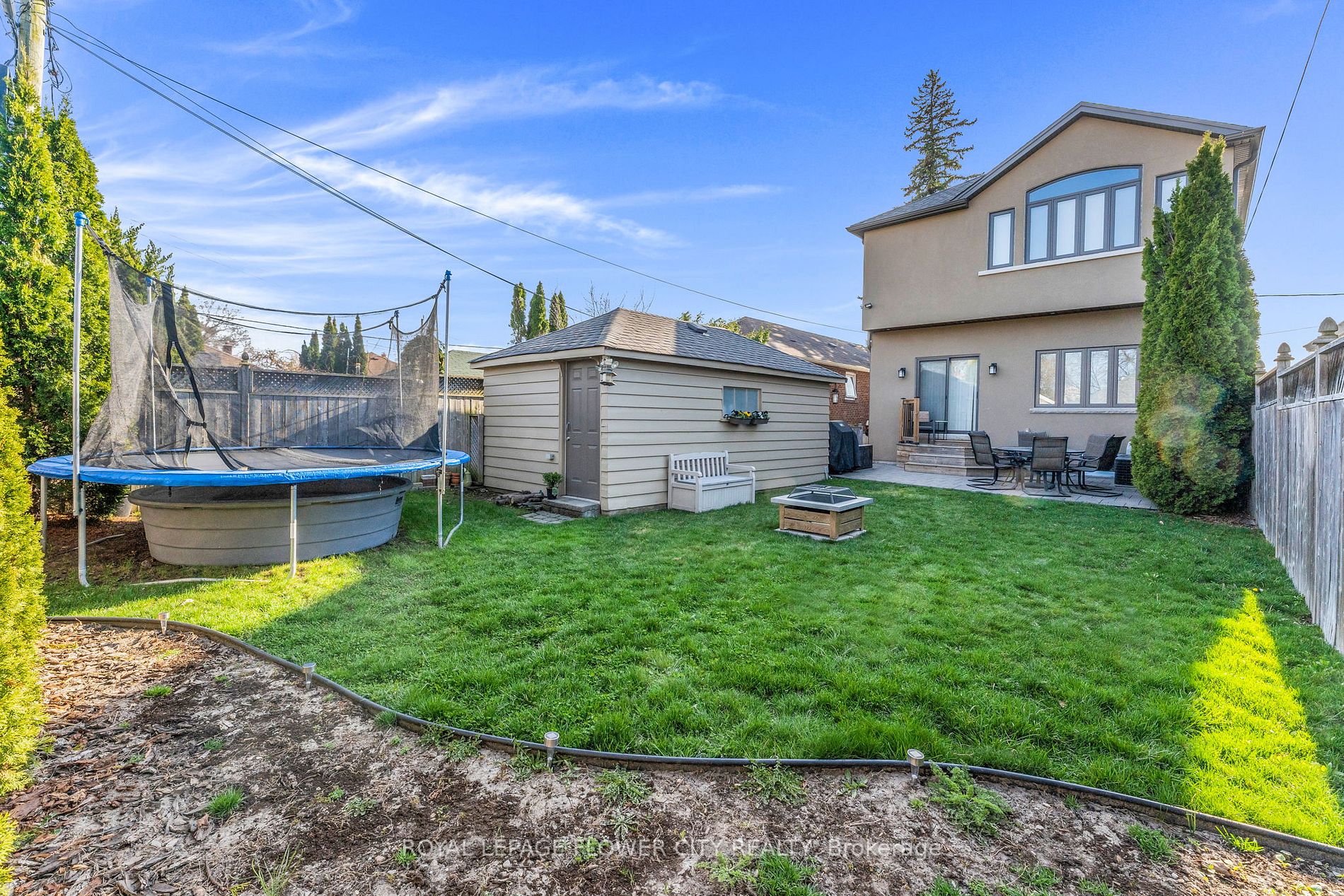 33 Norlong Boulevard