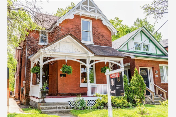 2131 Gerrard St E, Toronto