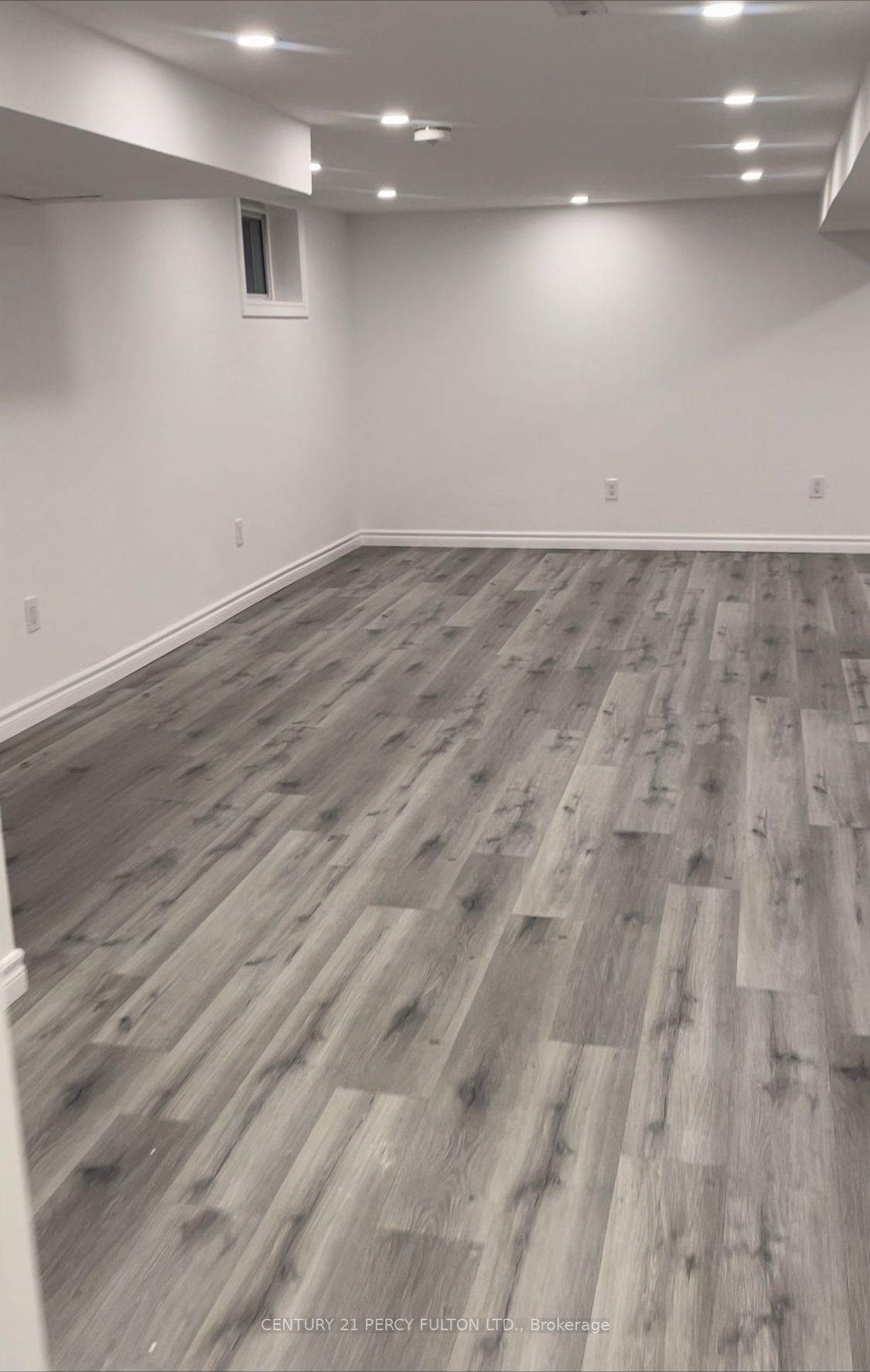 18 Flempton Cres, #Lower