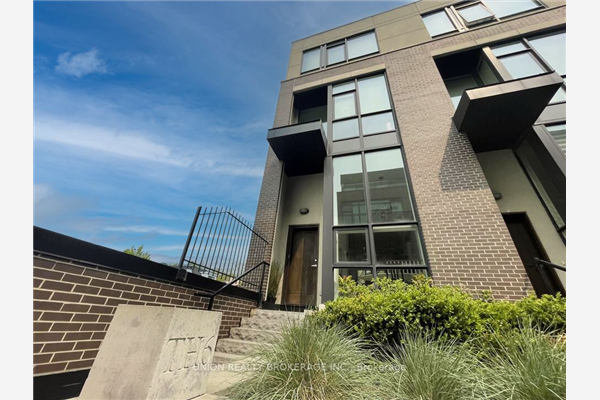 2 Bellefair Ave, Toronto
