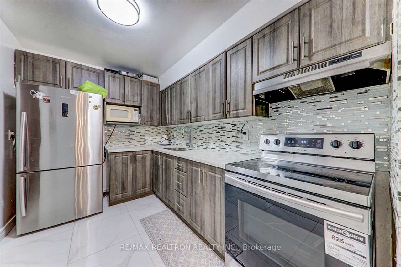 100 Dundalk Dr, #705