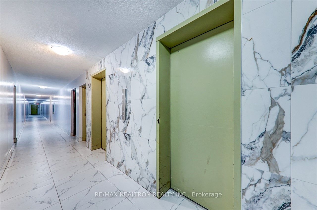 100 Dundalk Dr, #705