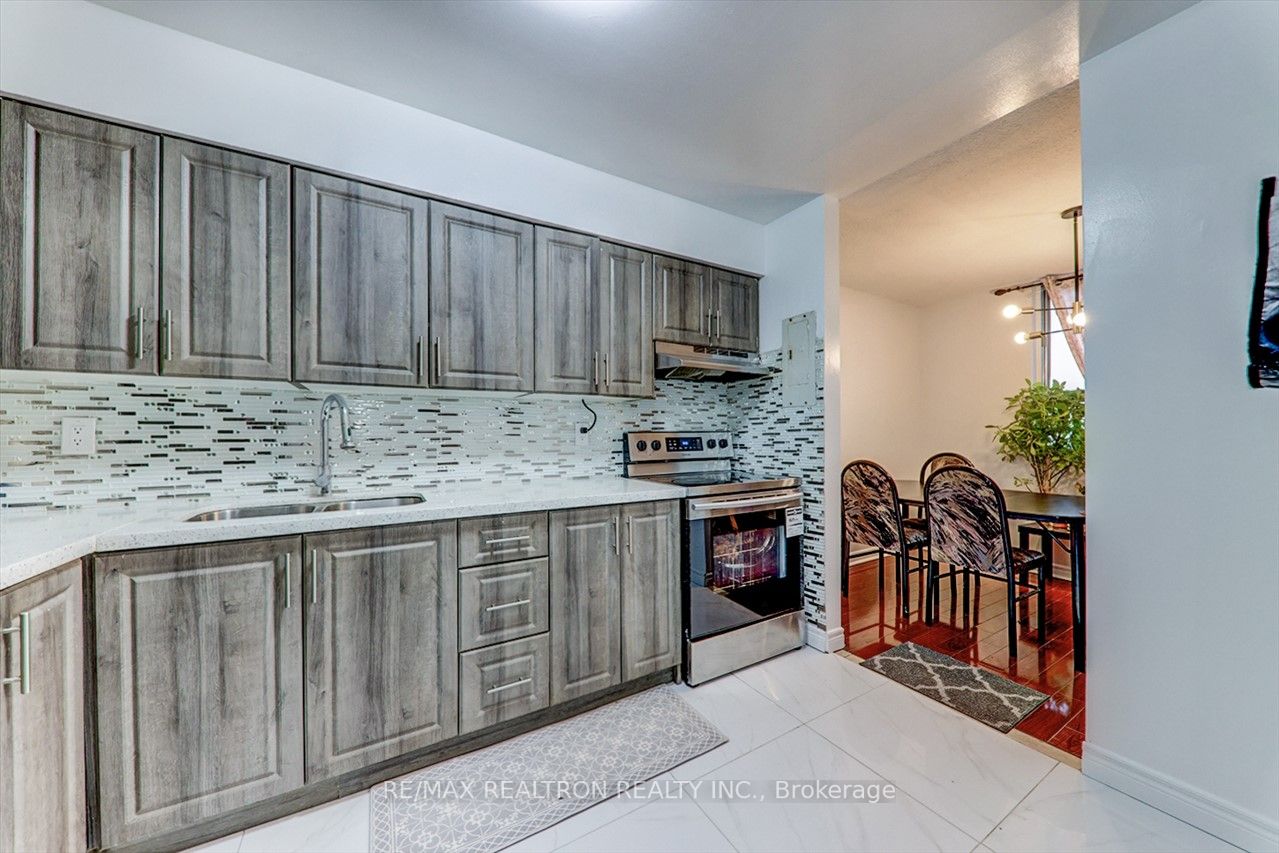 100 Dundalk Dr, #705