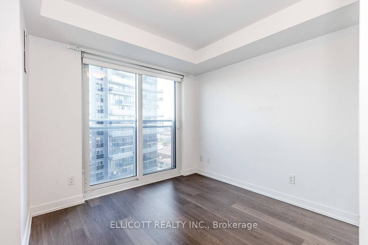 255 Village Green Sq, #1211
