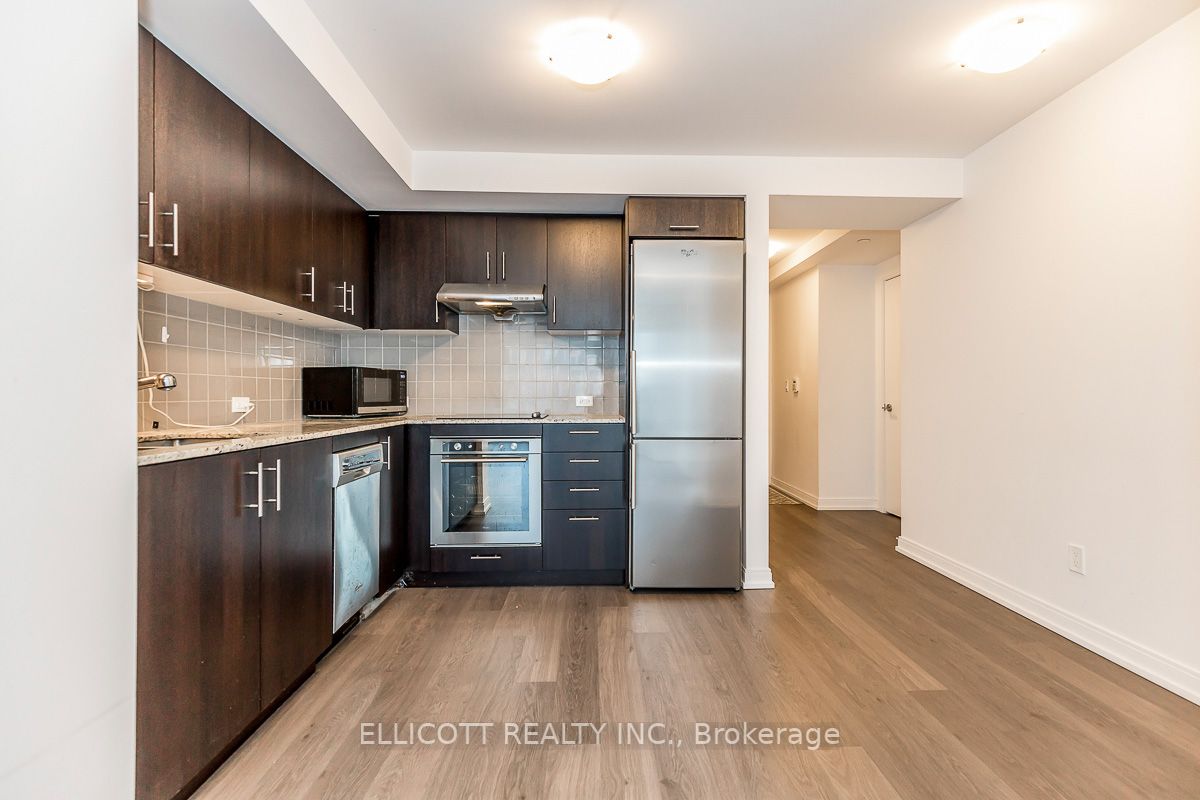 255 Village Green Sq, #1211