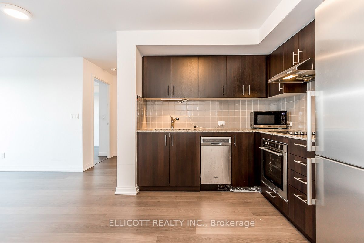 255 Village Green Sq, #1211
