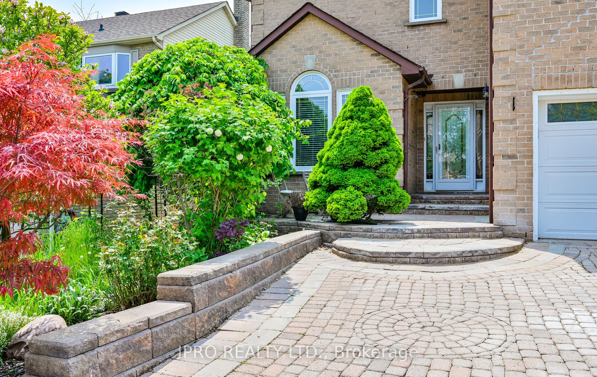 10 Mayflower St