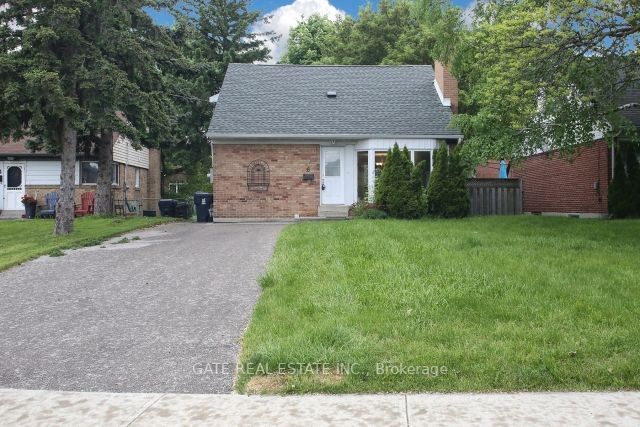 6 Lindal Ave