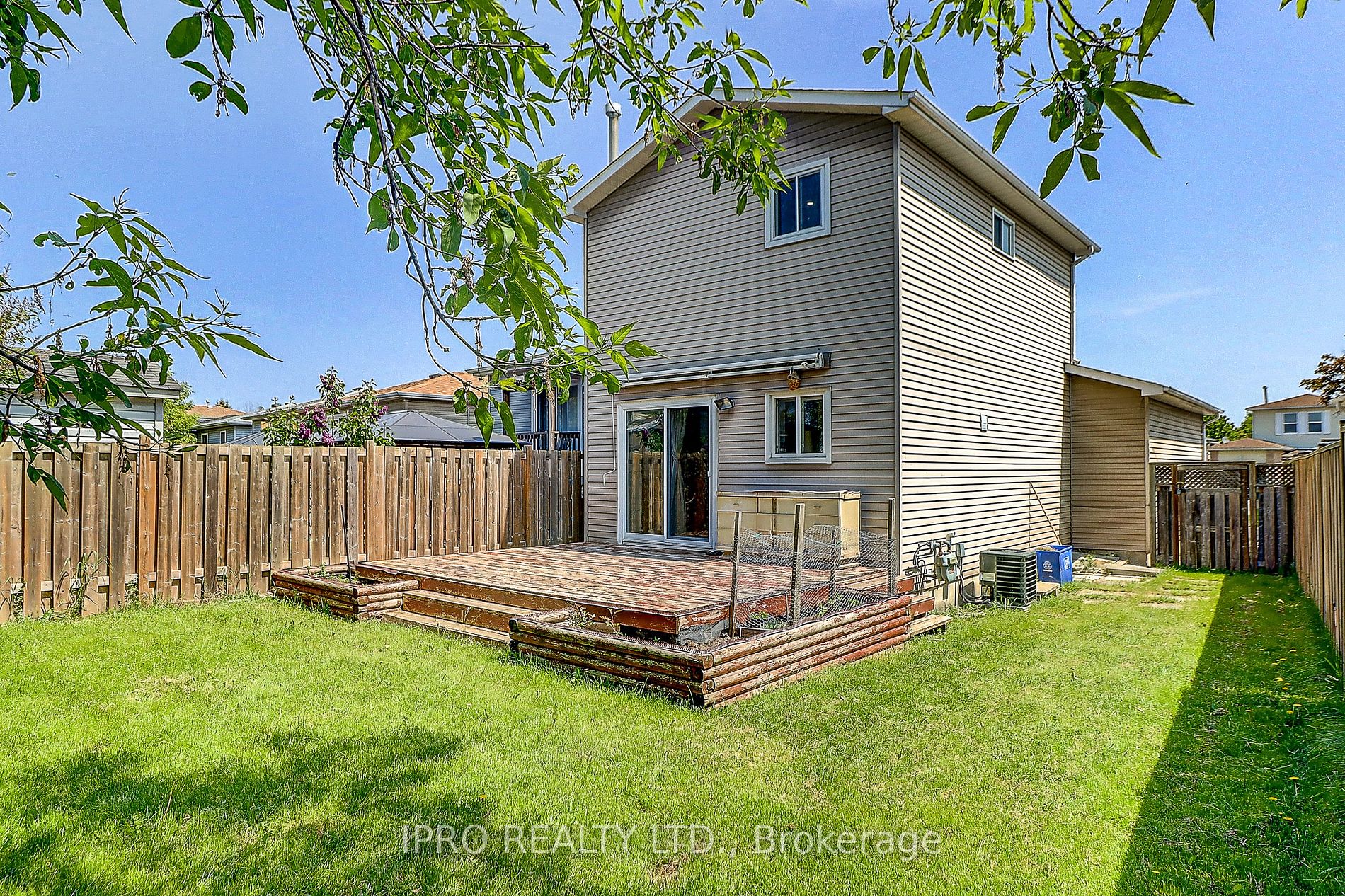 1436 Outlet Drive