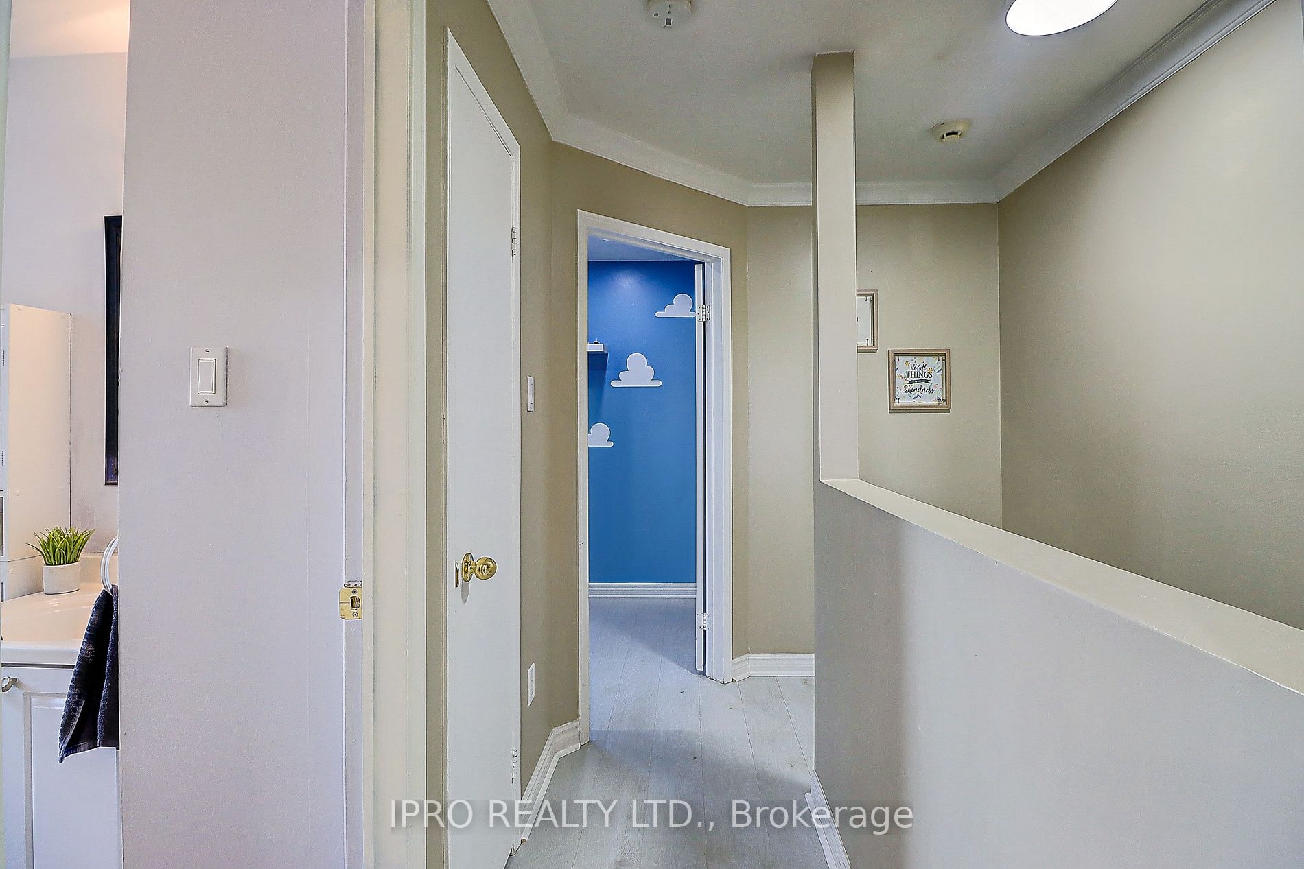 1436 Outlet Drive