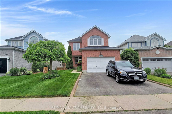 1250 Dartmoor St, Oshawa