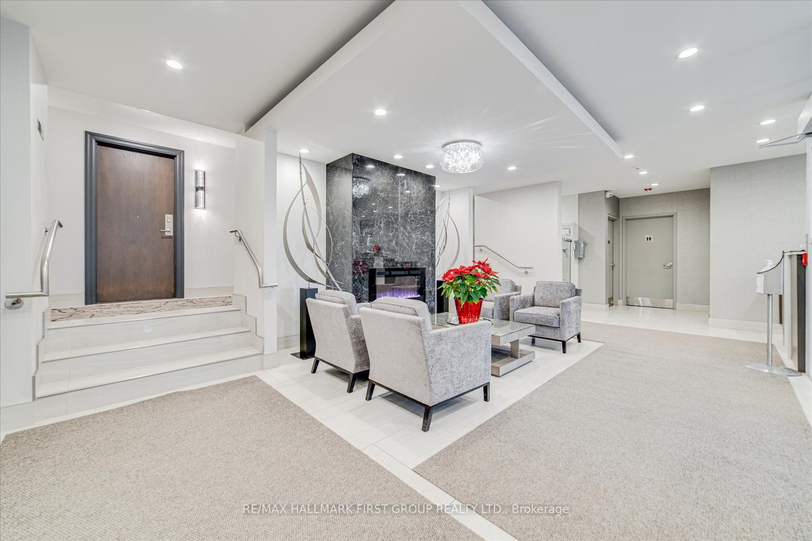 340 Watson Street, #908