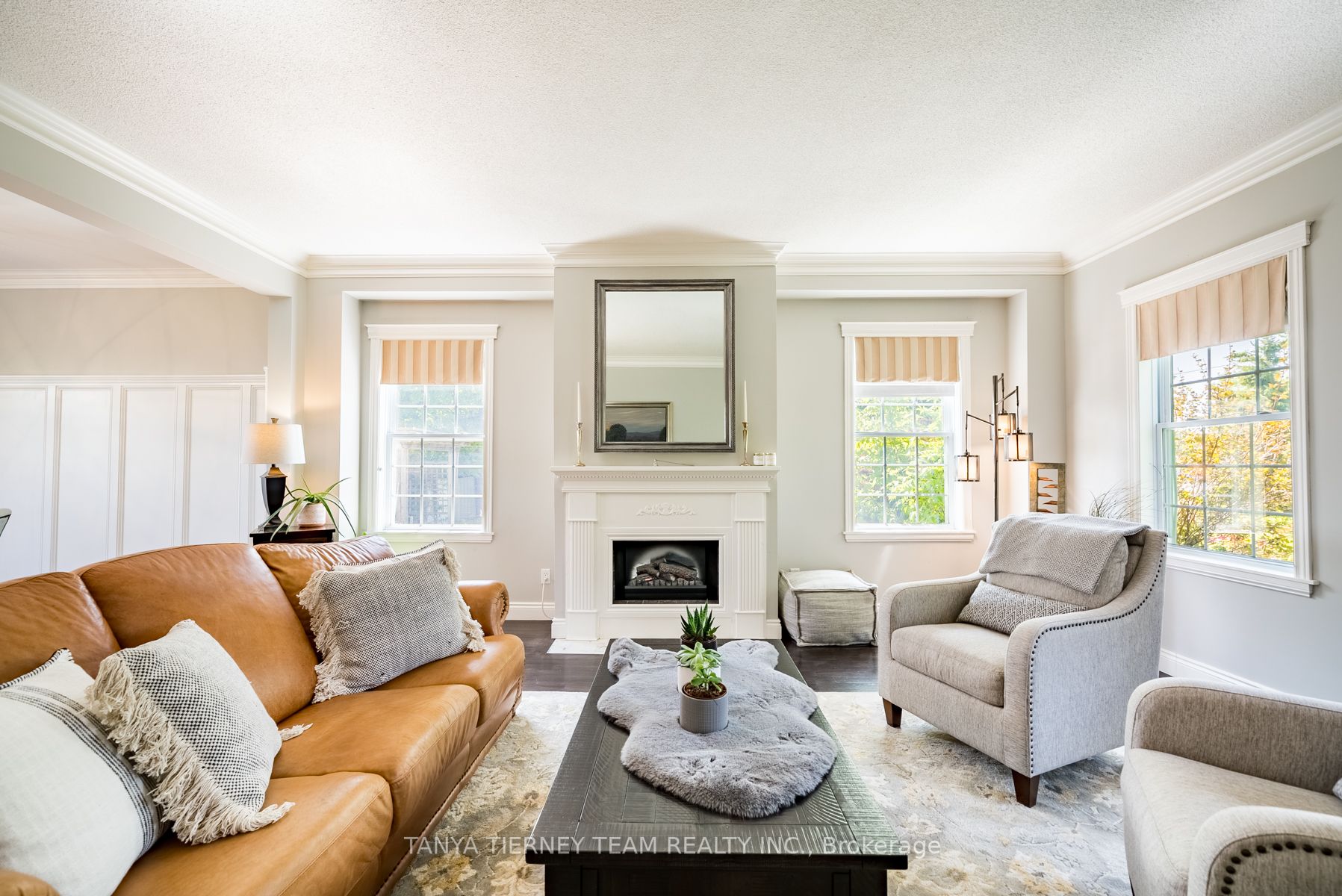 93 Raglan Rd W