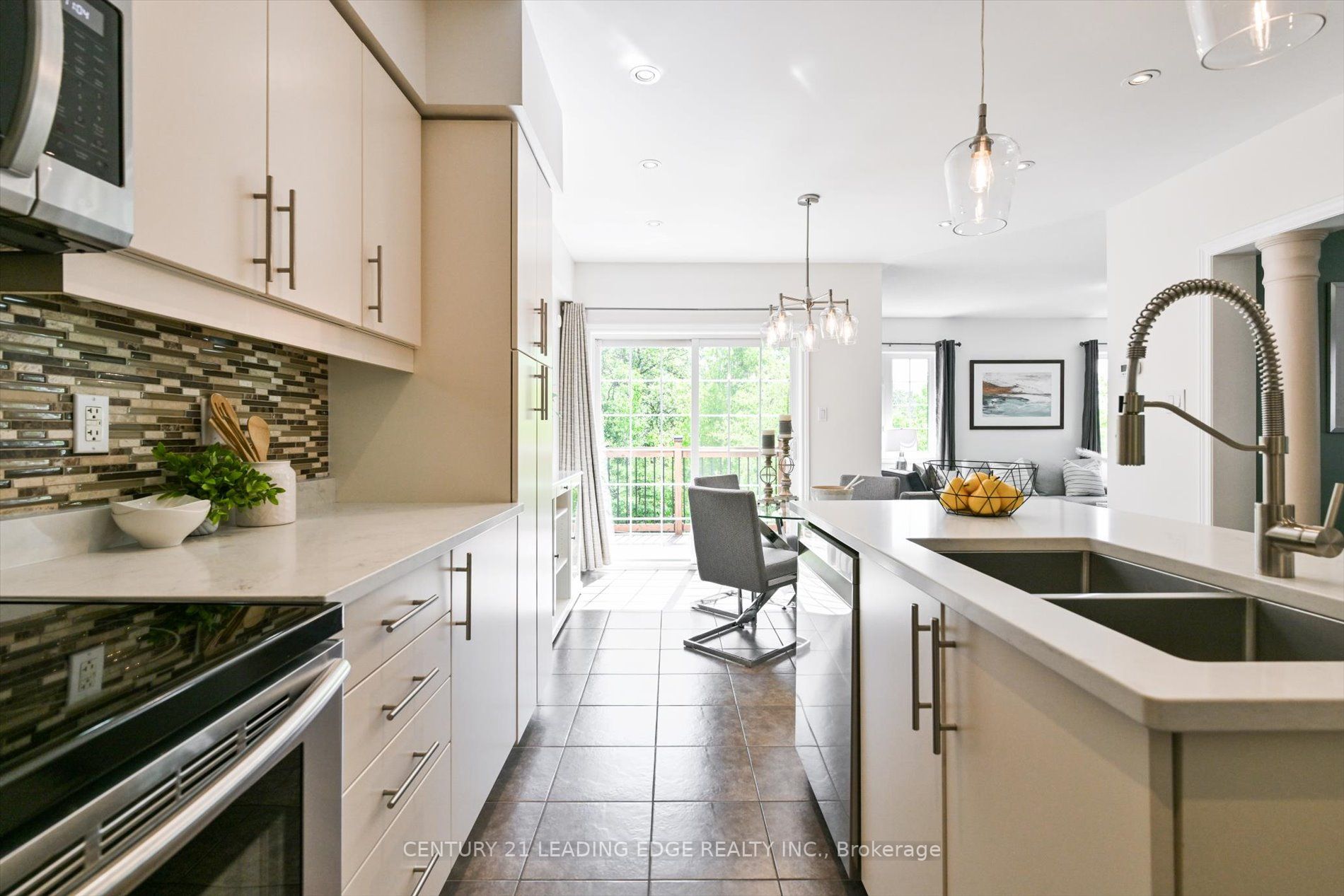 57 Adanac Dr