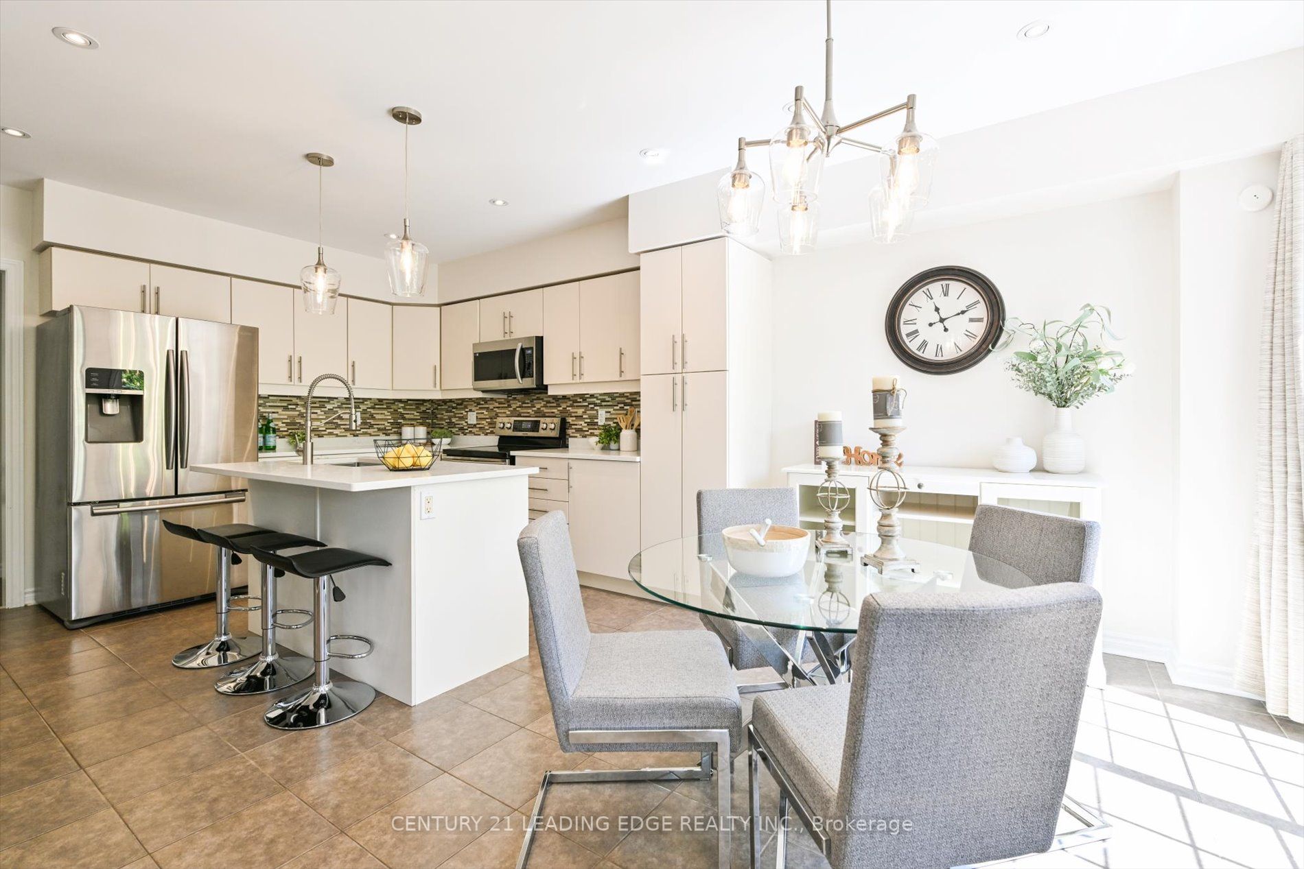 57 Adanac Dr
