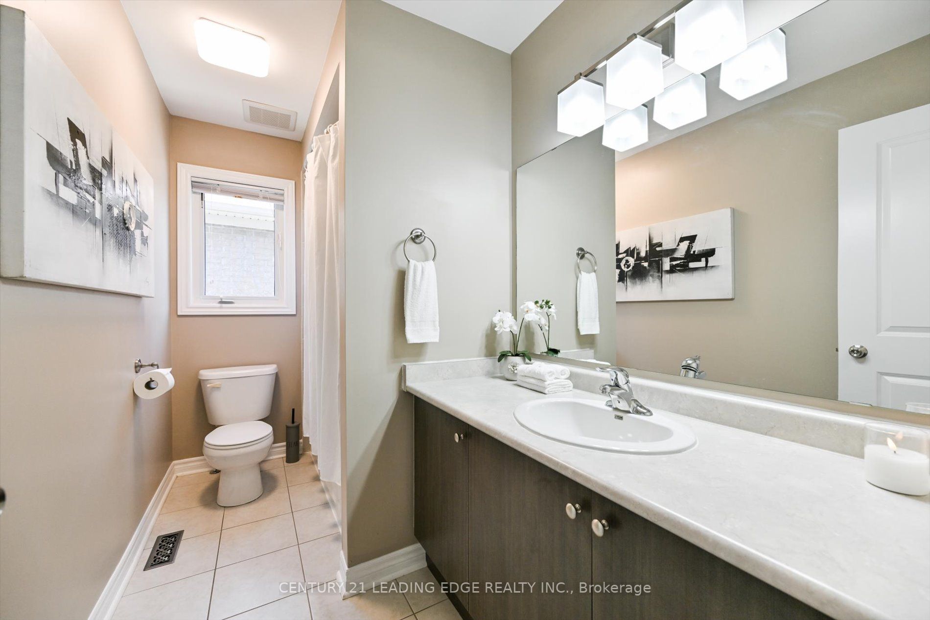 57 Adanac Dr