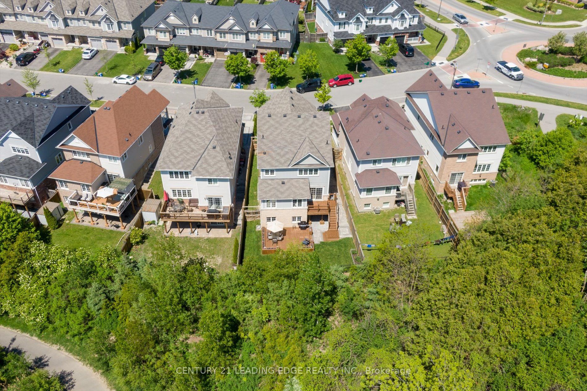 57 Adanac Dr