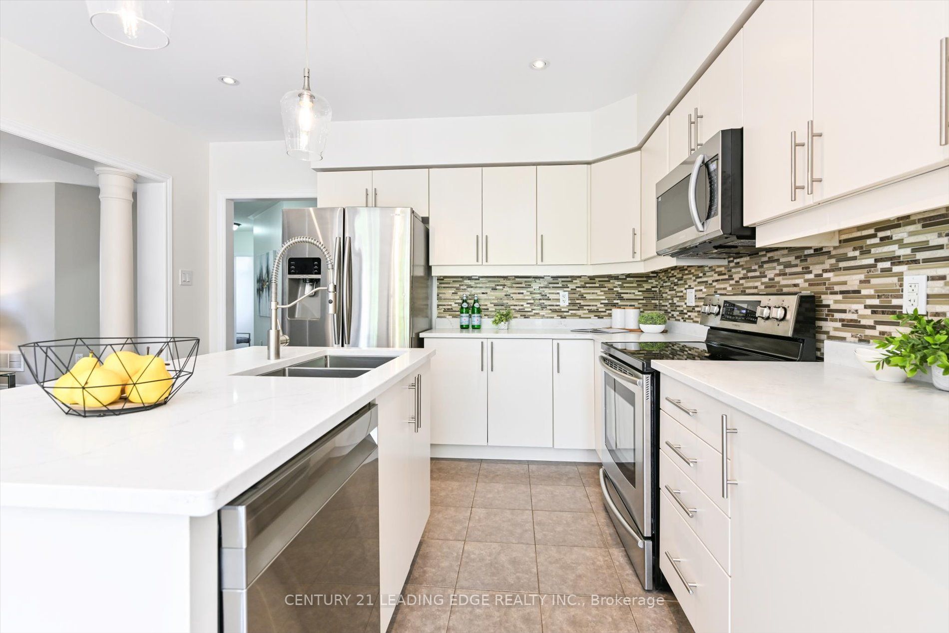 57 Adanac Dr