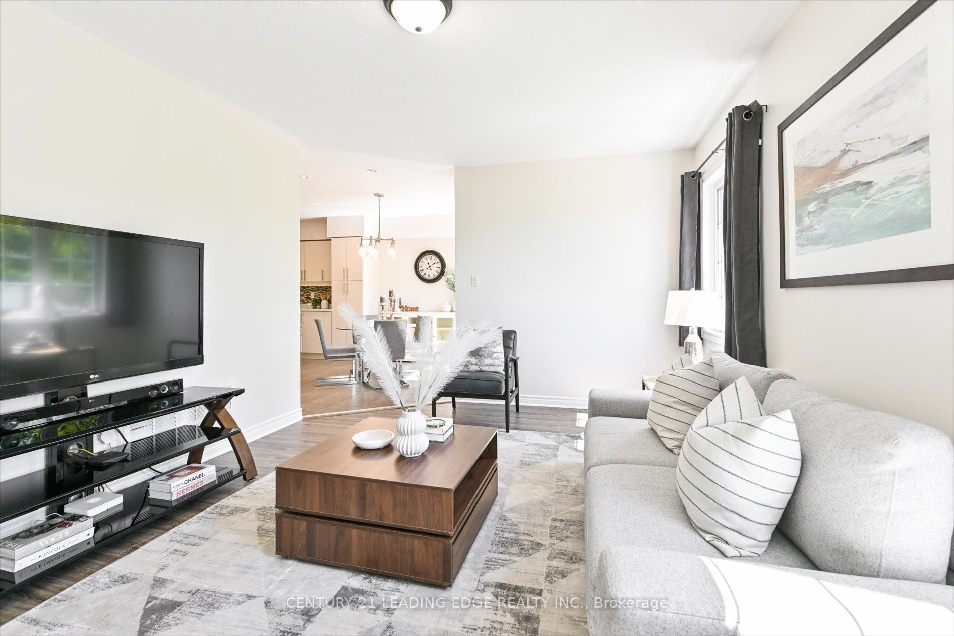 57 Adanac Dr