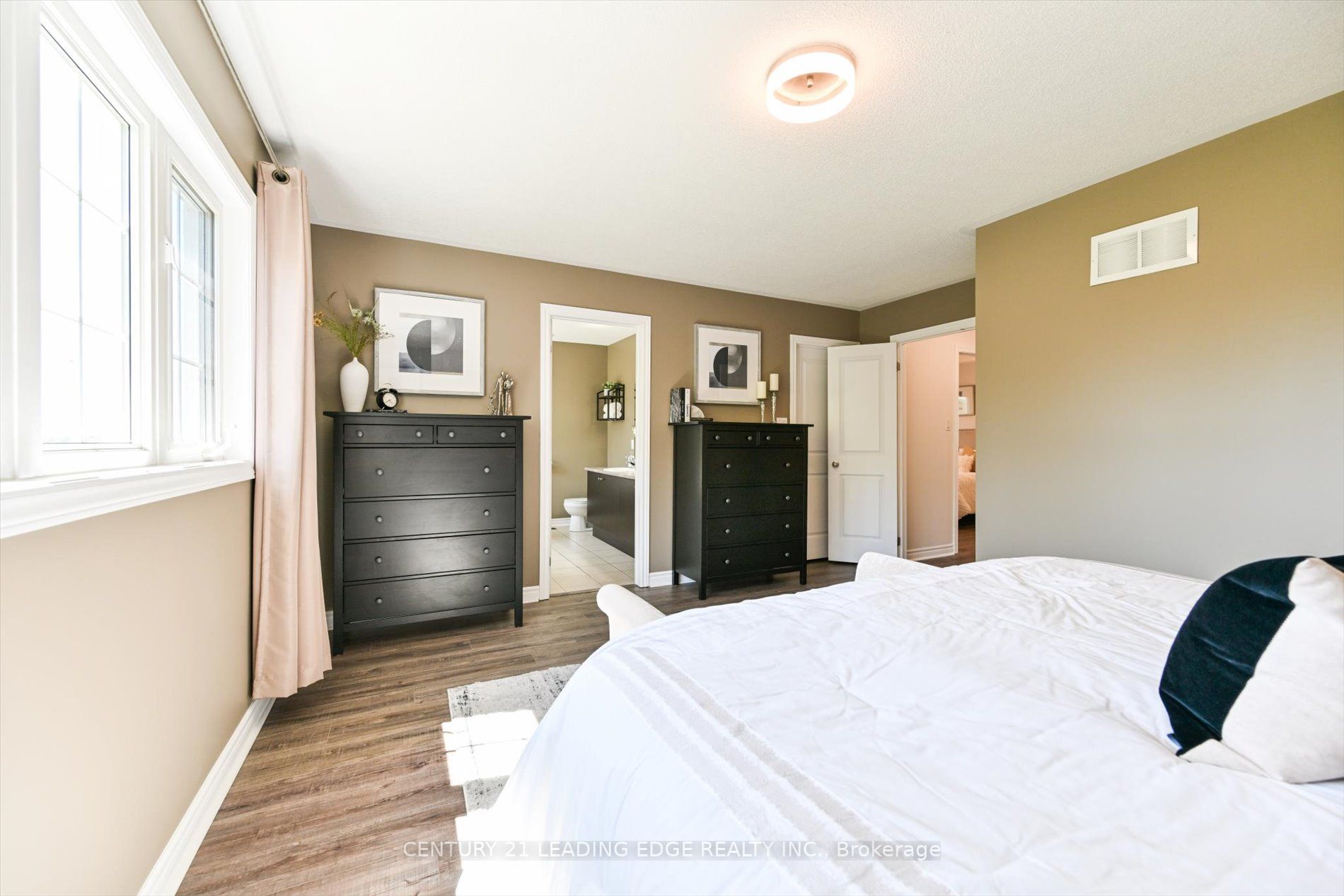 57 Adanac Dr