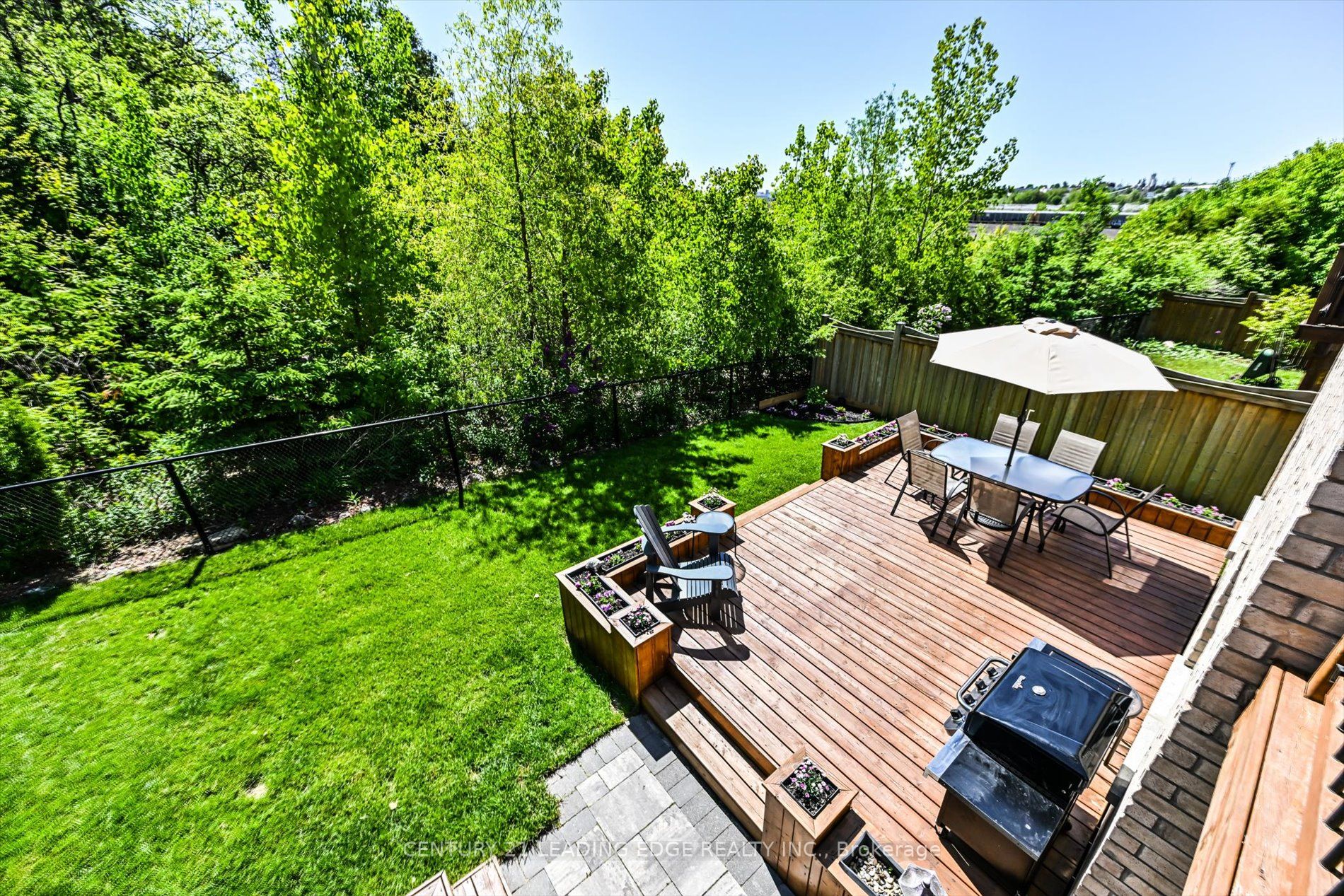 57 Adanac Dr
