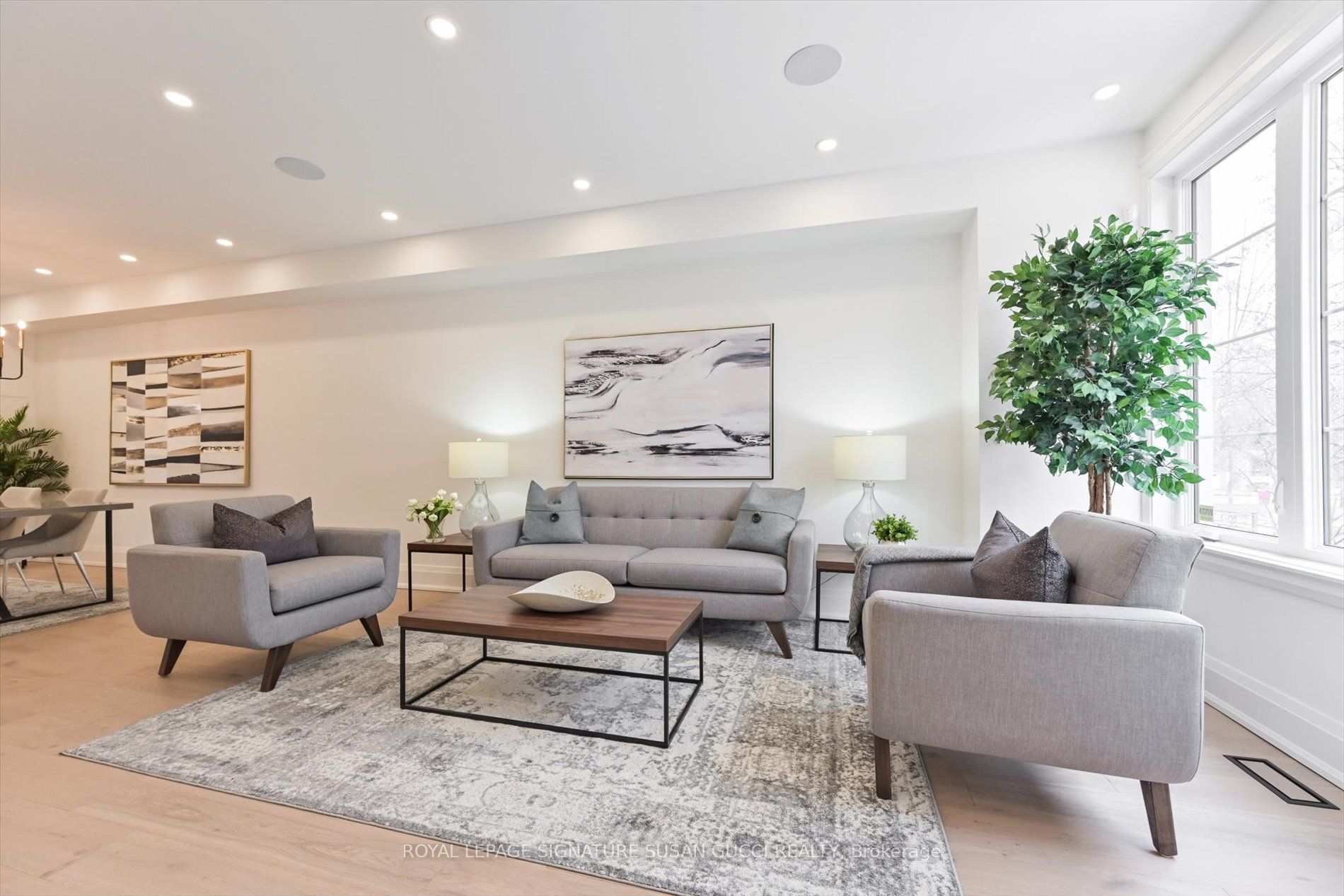 15 Marilyn Cres