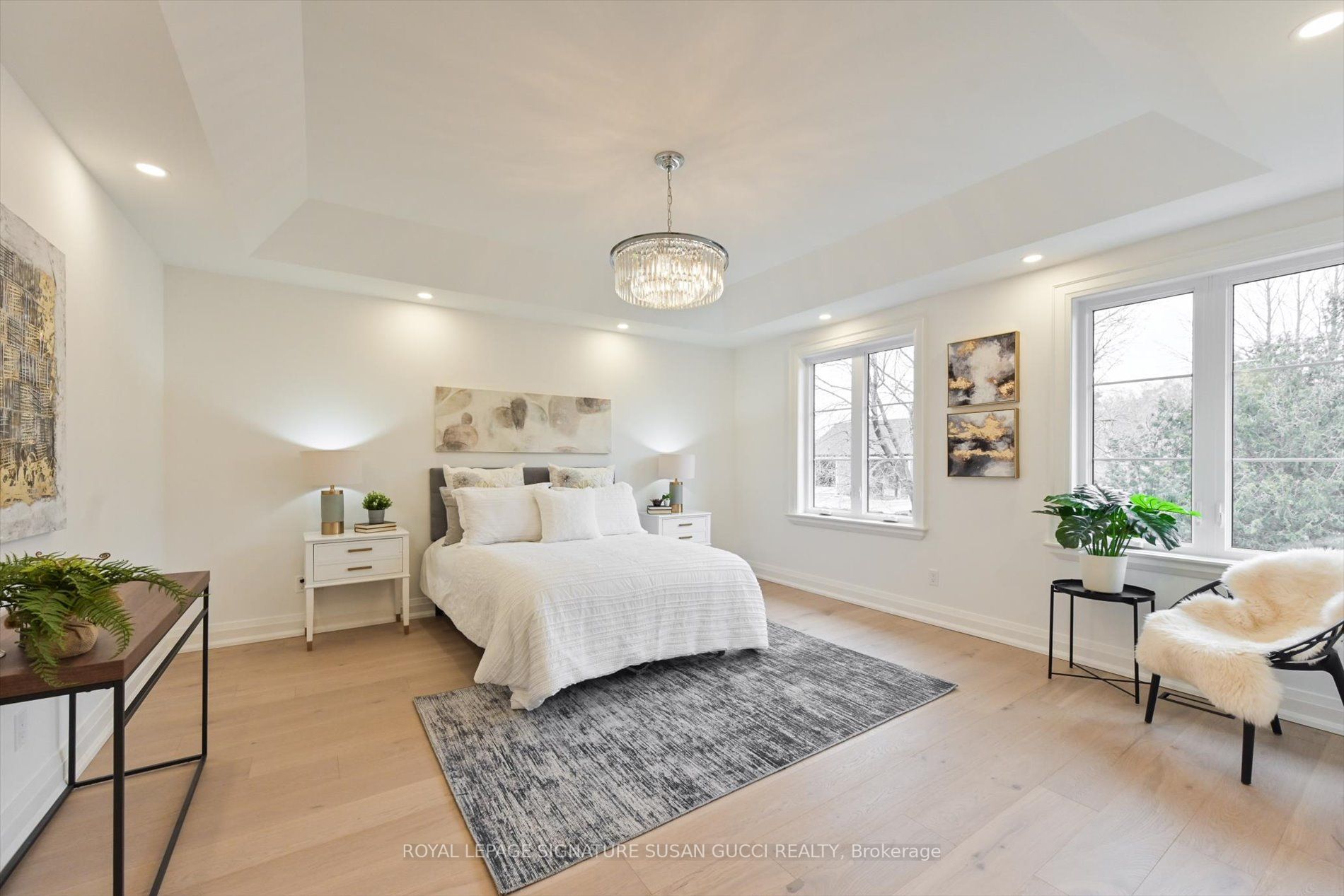 15 Marilyn Cres