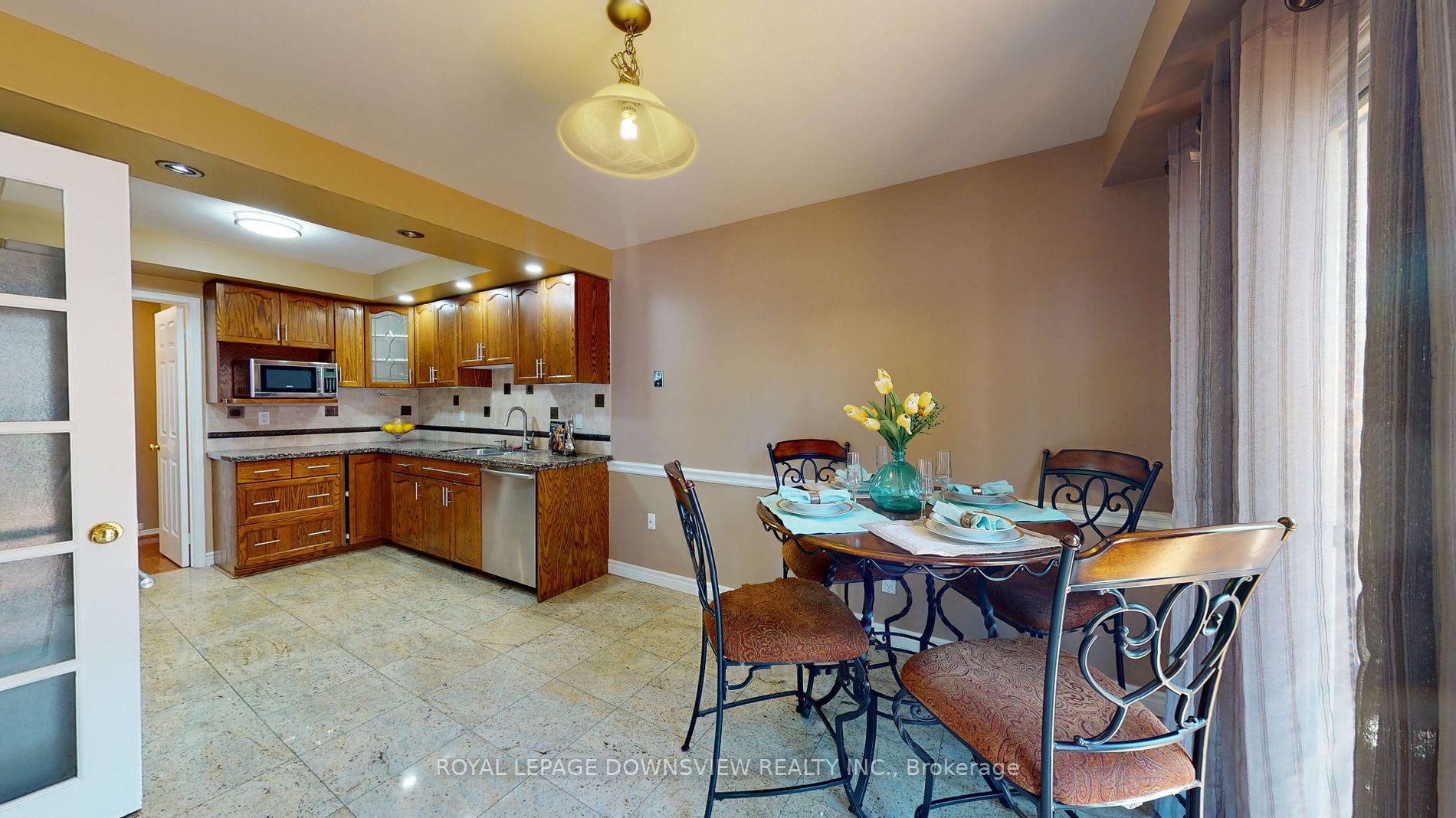 2121 Lynn Heights Drive