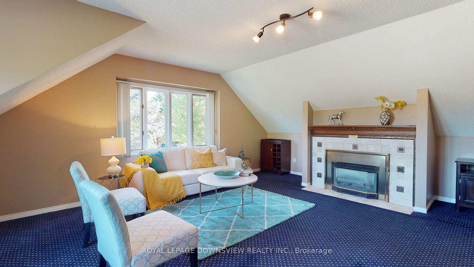 2121 Lynn Heights Drive